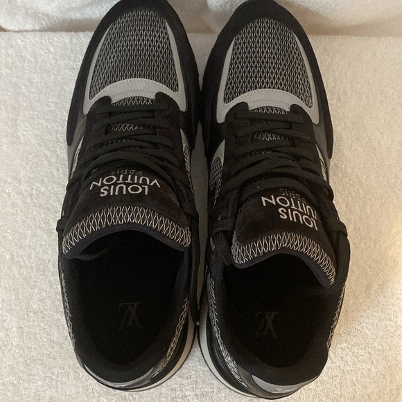 Louis Vuitton Run Away Sneakers NWT - Picture 5 of 8